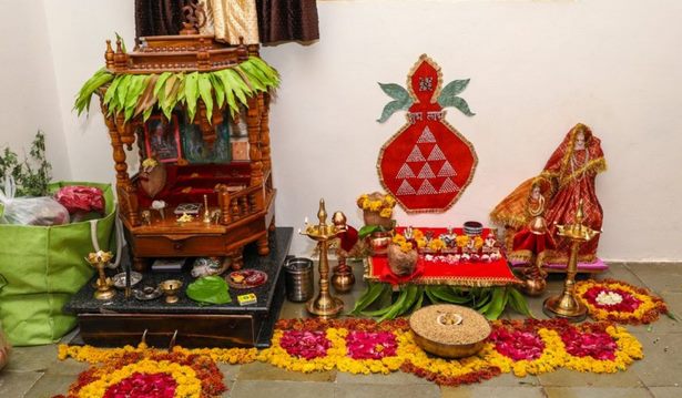 Mandir dekoráció otthon