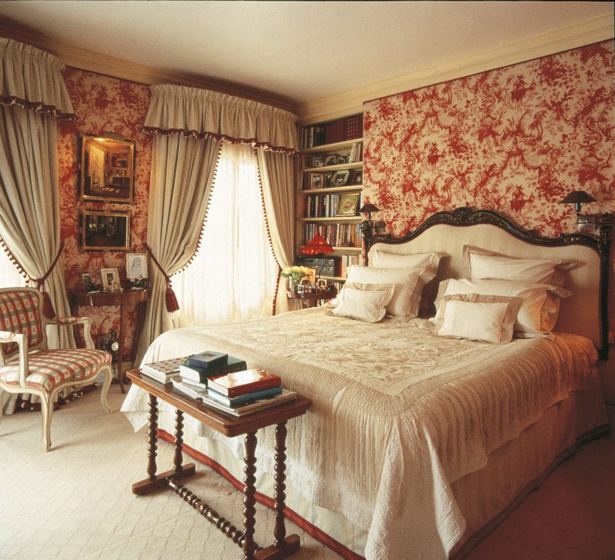 Nina campbell bedroom