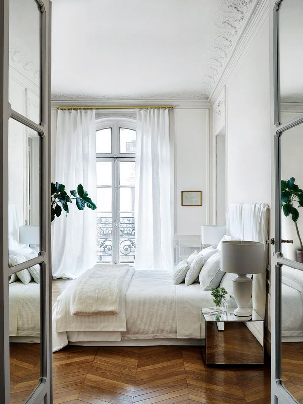 Párizsi stílusú ágy