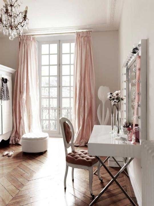 Párizsi stílusú függönyök
