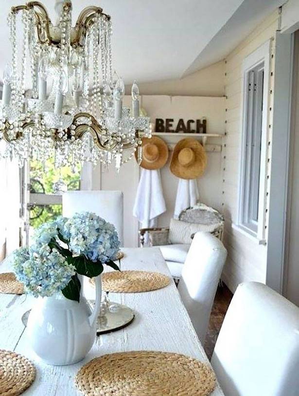 Shabby chic beach cottage decor