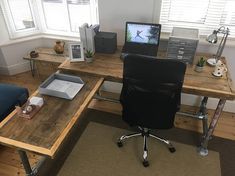 Ipari megjelenés irodai bútorok