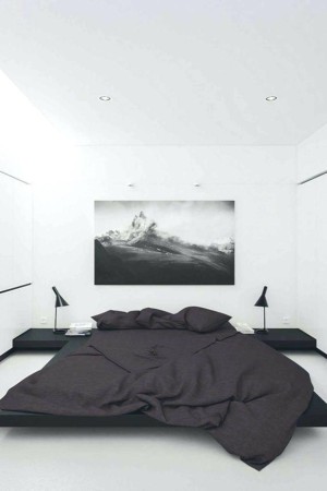 Fehér minimalista szoba