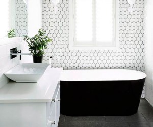 Fekete-fehér fürdőszoba 2021