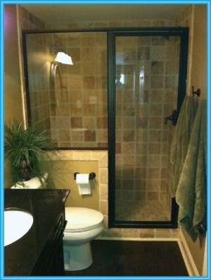 Különböző fürdőszobai minták kis fürdőszobákhoz