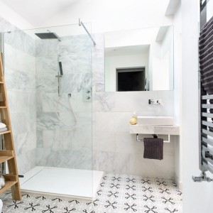 Egyszerű fürdőszoba tervez kis terek